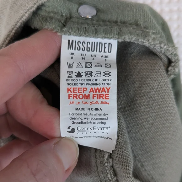 Missguided Riot High Rise Mom Jeans Khaki - Picture 6 of 8